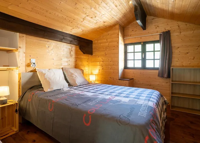 Grand Chalet St-Lary Centre 13 A 15 Pers