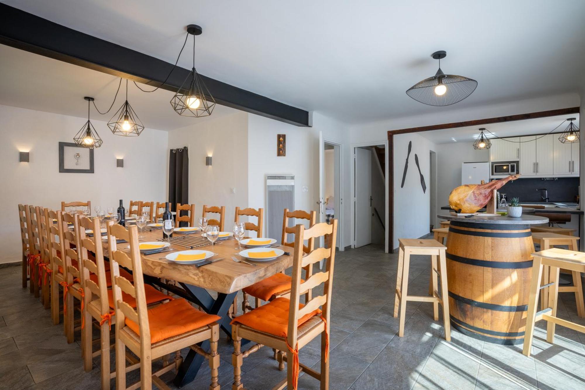 Grand St-lary Centre 13 A 15 Pers *